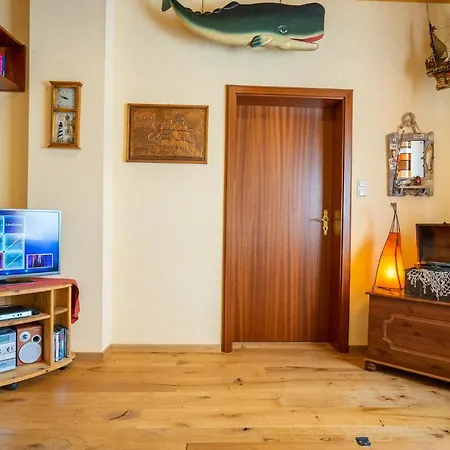 Godewind Haus Wattwurm * Busum